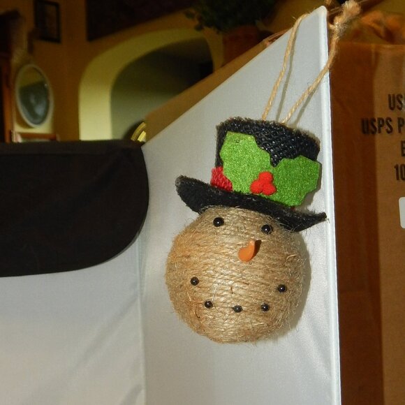Snowman Christmas Ball Burlap Ornament - Picture 1 of 4